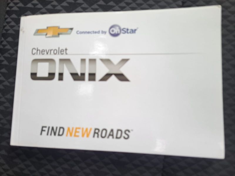 Chevrolet ONIX 1.0 TURBO FLEX PLUS LT MANUAL 2020/2021 CAMINHÕES & CAMIONETAS PASSO FUNDO / Carros no Vale