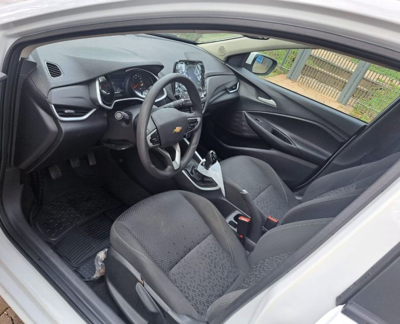 Chevrolet ONIX 1.0 TURBO FLEX PLUS LT MANUAL 2020/2021 CAMINHÕES & CAMIONETAS PASSO FUNDO / Carros no Vale