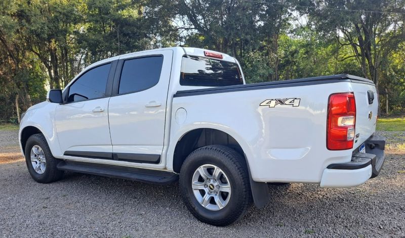 Chevrolet S10 2.8 LT 4X4 CD 16V TURBO DIESEL 4P AUTOMÁTICO 2018/2019 CAMINHÕES & CAMIONETAS PASSO FUNDO / Carros no Vale