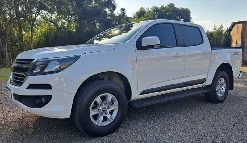 Chevrolet S10 2.8 LT 4X4 CD 16V TURBO DIESEL 4P AUTOMÁTICO 2018/2019 CAMINHÕES & CAMIONETAS PASSO FUNDO / Carros no Vale
