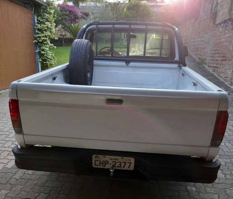 Ford F-1000 2.5 XLT 4X2 CS 8V TURBO DIESEL 2P MANUAL 1996/1997 CAMINHÕES & CAMIONETAS PASSO FUNDO / Carros no Vale