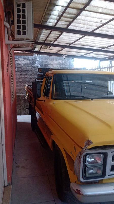 Ford F-1000 3.9 SUPER SÉRIE CS 8V DIESEL 2P MANUAL 1982/1983 CAMINHÕES & CAMIONETAS PASSO FUNDO / Carros no Vale