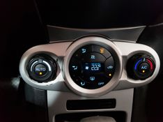 Ford FIESTA 1.6 TI-VCT FLEX SEL POWERSHIFT 2018/2018 ADVANT AUTOMÓVEIS CAXIAS DO SUL / Carros no Vale