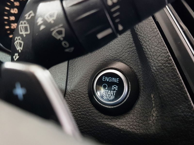 Ford FOCUS 2.0 TITANIUM 16V FLEX 4P POWERSHIFT 2015/2016 ADVANT AUTOMÓVEIS CAXIAS DO SUL / Carros no Vale