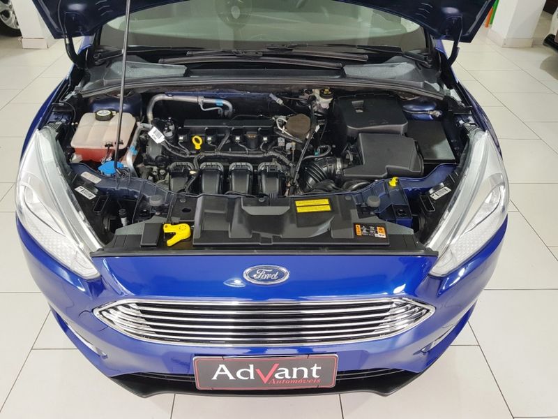 Ford FOCUS 2.0 TITANIUM 16V FLEX 4P POWERSHIFT 2015/2016 ADVANT AUTOMÓVEIS CAXIAS DO SUL / Carros no Vale