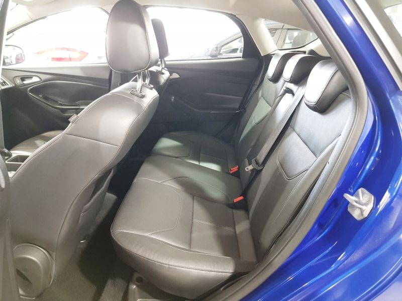 Ford FOCUS 2.0 TITANIUM 16V FLEX 4P POWERSHIFT 2015/2016 ADVANT AUTOMÓVEIS CAXIAS DO SUL / Carros no Vale