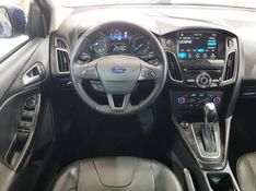 Ford FOCUS 2.0 TITANIUM PLUS FASTBACK 16V FLEX 4P POWERSHIFT 2016/2017 ADVANT AUTOMÓVEIS CAXIAS DO SUL / Carros no Vale