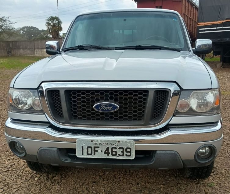 Ford RANGER 3.0 LIMITED 4X4 CD 16V TURBO ELETRONIC DIESEL 4P MANUAL 2007/2008 CAMINHÕES & CAMIONETAS PASSO FUNDO / Carros no Vale