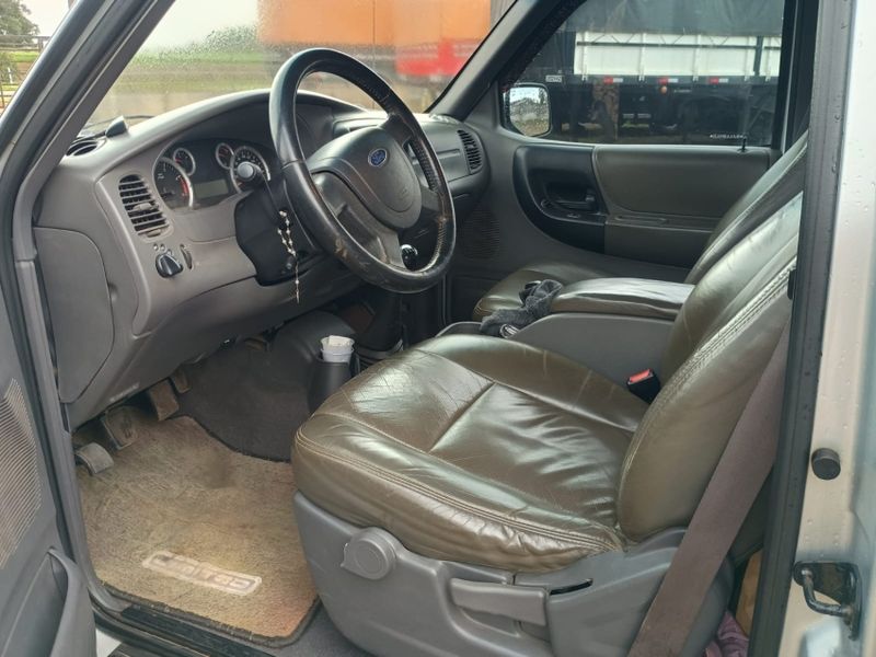 Ford RANGER 3.0 LIMITED 4X4 CD 16V TURBO ELETRONIC DIESEL 4P MANUAL 2007/2008 CAMINHÕES & CAMIONETAS PASSO FUNDO / Carros no Vale