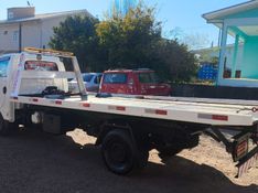 Hyundai HR 2.5 TCI Diesel Plataforma 2013/2014 CAMINHÕES & CAMIONETAS PASSO FUNDO / Carros no Vale