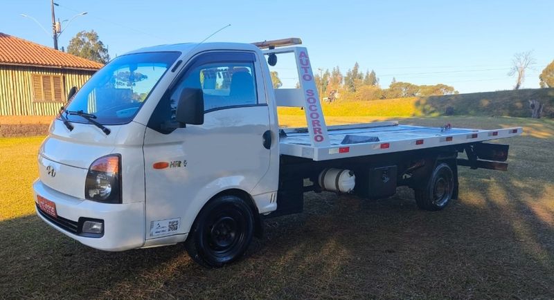 Hyundai HR 2.5 TCI Diesel Plataforma 2013/2014 CAMINHÕES & CAMIONETAS PASSO FUNDO / Carros no Vale