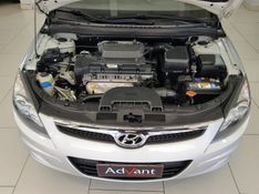 Hyundai I30 2.0 MPFI GLS 16V GASOLINA 4P MANUAL 2011/2012 ADVANT AUTOMÓVEIS CAXIAS DO SUL / Carros no Vale