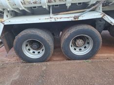 Volkswagen 24220 VW 24-220 Worker T 3-Eixos 2pCaçamba 2007/2007 CAMINHÕES & CAMIONETAS PASSO FUNDO / Carros no Vale