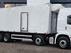 Volkswagen 24.330 8×2 24-330 E Constel 8×2 Câmara Fria 2014/2014 CAMINHÕES & CAMIONETAS PASSO FUNDO / Carros no Vale