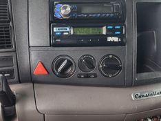 Volkswagen 24.330 8×2 24-330 E Constel 8×2 Câmara Fria 2014/2014 CAMINHÕES & CAMIONETAS PASSO FUNDO / Carros no Vale