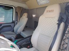 Volkswagen 30-330 Constellation 8×2 Caçamba 2022/2023 CAMINHÕES & CAMIONETAS PASSO FUNDO / Carros no Vale