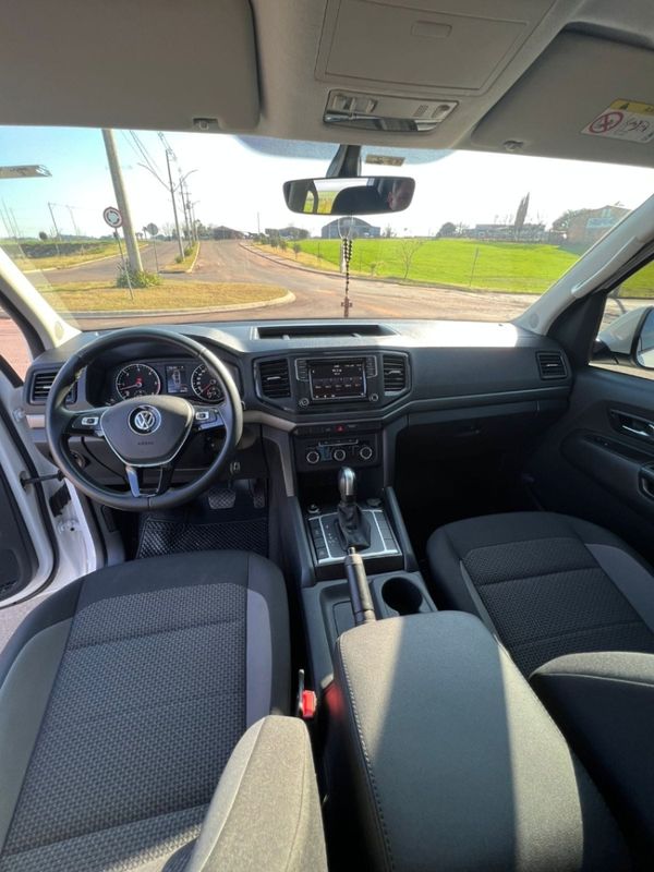 Volkswagen AMAROK 3.0 V6 TDI DIESEL COMFORTLINE CD 4MOTION AUTOMÁTICO 2023/2023 CAMINHÕES & CAMIONETAS PASSO FUNDO / Carros no Vale