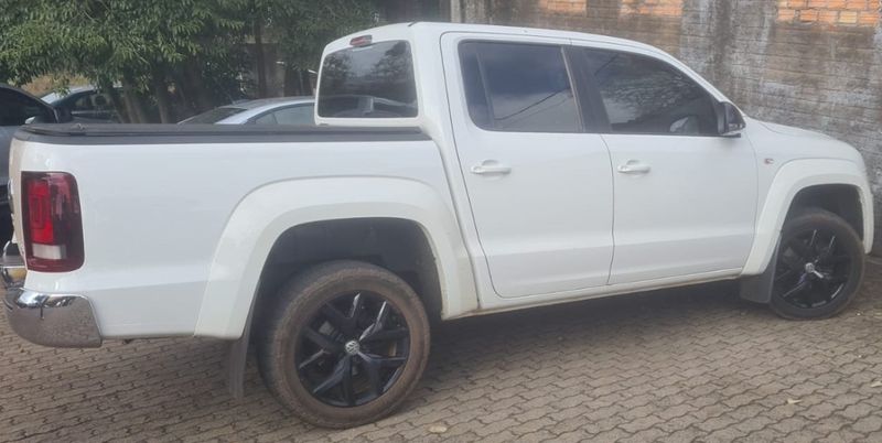 Volkswagen AMAROK 3.0 V6 TDI DIESEL HIGHLINE CD 4MOTION AUTOMÁTICO 2018/2019 CAMINHÕES & CAMIONETAS PASSO FUNDO / Carros no Vale