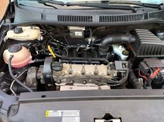Volkswagen FOX 1.6 MSI TOTAL FLEX CONNECT 4P I-MOTION 2019/2019 CAMINHÕES & CAMIONETAS PASSO FUNDO / Carros no Vale