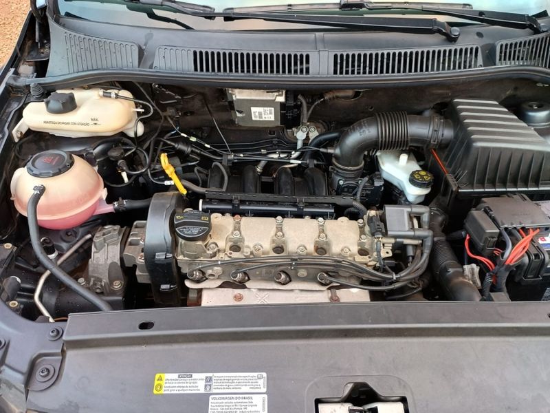 Volkswagen FOX 1.6 MSI TOTAL FLEX CONNECT 4P I-MOTION 2019/2019 CAMINHÕES & CAMIONETAS PASSO FUNDO / Carros no Vale