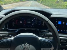 Volkswagen NIVUS 1.0 200 TSI TOTAL FLEX HIGHLINE AUTOMÁTICO 2023/2024 CAMINHÕES & CAMIONETAS PASSO FUNDO / Carros no Vale