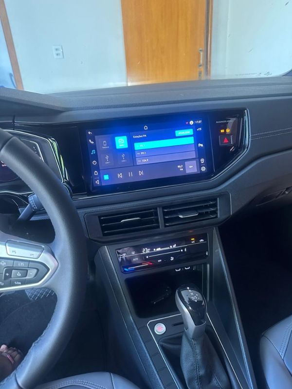 Volkswagen NIVUS 1.0 200 TSI TOTAL FLEX HIGHLINE AUTOMÁTICO 2023/2024 CAMINHÕES & CAMIONETAS PASSO FUNDO / Carros no Vale