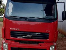 Volvo VM 260 6×2 2p Caçamba 2011/2011 CAMINHÕES & CAMIONETAS PASSO FUNDO / Carros no Vale
