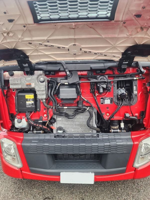 Volvo VM 270 6×2 Caçamba 2020/2021 CAMINHÕES & CAMIONETAS PASSO FUNDO / Carros no Vale