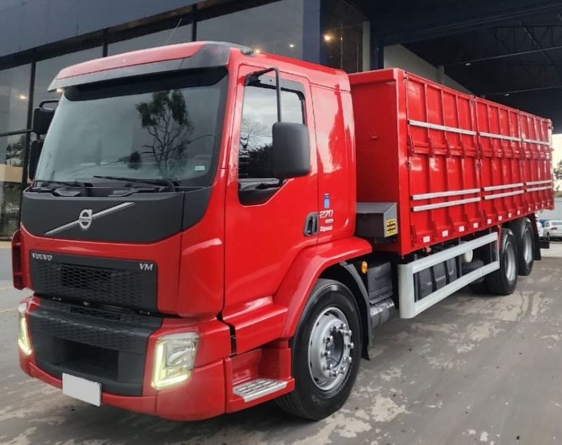 Volvo VM 270 6×2 Caçamba 2020/2021 CAMINHÕES & CAMIONETAS PASSO FUNDO / Carros no Vale