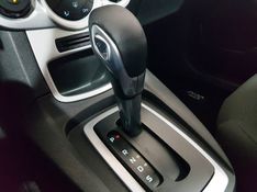 Ford FIESTA 1.6 SE HATCH 16V FLEX 4P AUTOMÁTICO 2014/2014 ADVANT AUTOMÓVEIS CAXIAS DO SUL / Carros no Vale