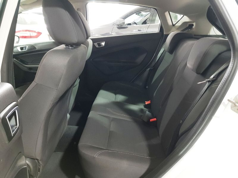 Ford FIESTA 1.6 SE HATCH 16V FLEX 4P AUTOMÁTICO 2014/2014 ADVANT AUTOMÓVEIS CAXIAS DO SUL / Carros no Vale Ford FIESTA 1.6 SE HATCH 16V FLEX 4P AUTOMÁTICO 2014/2014 ADVANT AUTOMÓVEIS CAXIAS DO SUL / Carros no Vale