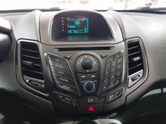 Ford FIESTA 1.6 SE HATCH 16V FLEX 4P AUTOMÁTICO 2014/2014 ADVANT AUTOMÓVEIS CAXIAS DO SUL / Carros no Vale