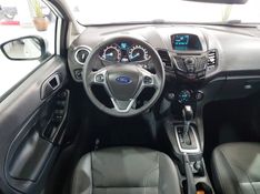 Ford FIESTA 1.6 TITANIUM HATCH 16V FLEX 4P POWERSHIFT 2016/2016 ADVANT AUTOMÓVEIS CAXIAS DO SUL / Carros no Vale