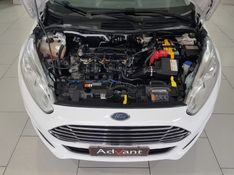 Ford FIESTA 1.6 TITANIUM HATCH 16V FLEX 4P POWERSHIFT 2016/2016 ADVANT AUTOMÓVEIS CAXIAS DO SUL / Carros no Vale