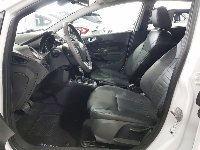 Ford FIESTA 1.6 TITANIUM HATCH 16V FLEX 4P POWERSHIFT 2016/2016 ADVANT AUTOMÓVEIS CAXIAS DO SUL / Carros no Vale