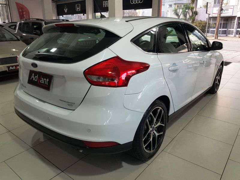Ford FOCUS 2.0 TITANIUM 16V FLEX 4P POWERSHIFT 2015/2016 ADVANT AUTOMÓVEIS CAXIAS DO SUL / Carros no Vale