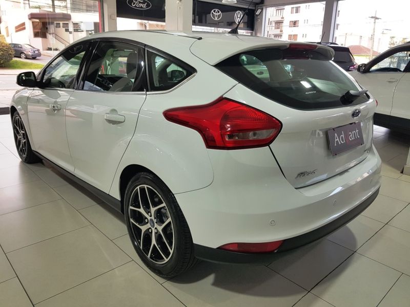 Ford FOCUS 2.0 TITANIUM 16V FLEX 4P POWERSHIFT 2015/2016 ADVANT AUTOMÓVEIS CAXIAS DO SUL / Carros no Vale