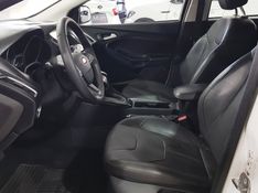 Ford FOCUS 2.0 TITANIUM 16V FLEX 4P POWERSHIFT 2015/2016 ADVANT AUTOMÓVEIS CAXIAS DO SUL / Carros no Vale