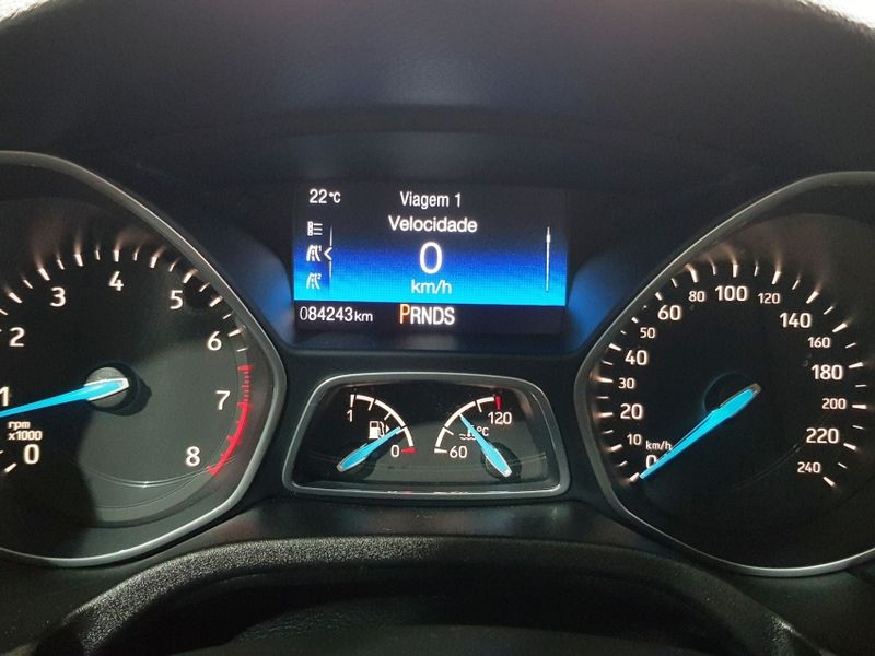 Ford FOCUS 2.0 TITANIUM 16V FLEX 4P POWERSHIFT 2015/2016 ADVANT AUTOMÓVEIS CAXIAS DO SUL / Carros no Vale