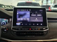 JEEP COMMANDER 1.3 T270 TURBO FLEX LIMITED AT6 2022/2022 CARRO DEZ NOVO HAMBURGO / Carros no Vale