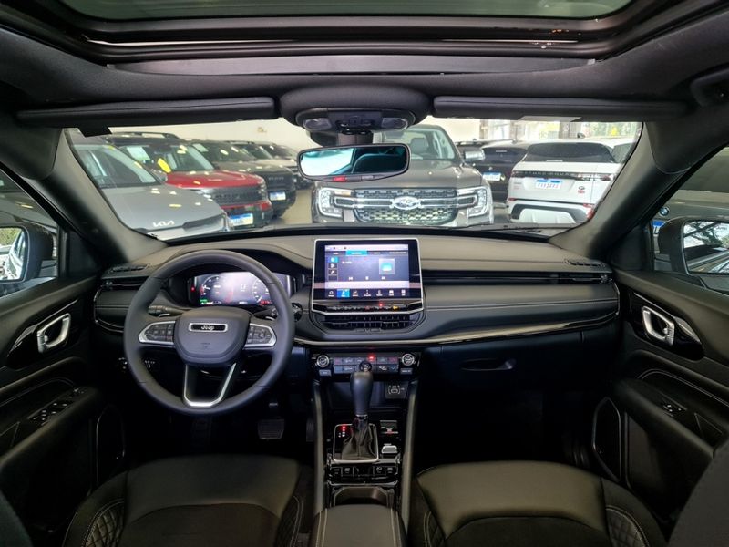 JEEP COMPASS 2.0 HURRICANE 4 TURBO GASOLINA BLACKHAWK AT9 2024/2025 CARRO DEZ NOVO HAMBURGO / Carros no Vale