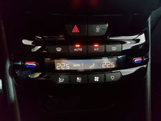 Peugeot 2008 1.6 16V FLEX CROSSWAY 4P AUTOMÁTICO 2017/2018 ADVANT AUTOMÓVEIS CAXIAS DO SUL / Carros no Vale