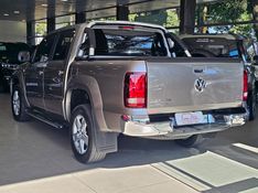 Volkswagen AMAROK 2.0 HIGHLINE 4X4 CD 16V TURBO INTERCOOLER DIESEL 4P AUTOMÁTICO 2016/2017 CARRO DEZ NOVO HAMBURGO / Carros no Vale