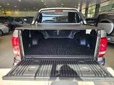 Volkswagen AMAROK 2.0 HIGHLINE 4X4 CD 16V TURBO INTERCOOLER DIESEL 4P AUTOMÁTICO 2016/2017 CARRO DEZ NOVO HAMBURGO / Carros no Vale