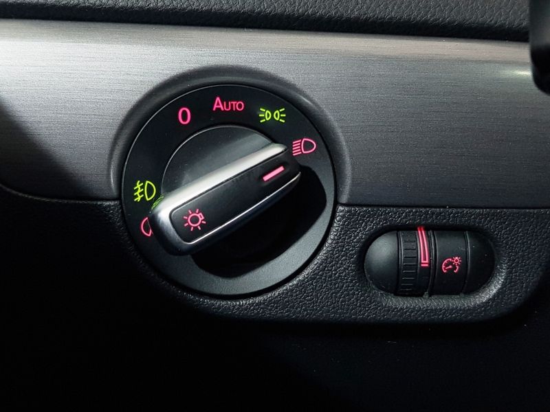 Volkswagen JETTA 2.0 TSI HIGHLINE 200CV GASOLINA 4P TIPTRONIC 2012/2013 ADVANT AUTOMÓVEIS CAXIAS DO SUL / Carros no Vale Volkswagen JETTA 2.0 TSI HIGHLINE 200CV GASOLINA 4P TIPTRONIC 2012/2013 ADVANT AUTOMÓVEIS CAXIAS DO SUL / Carros no Vale