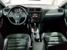 Volkswagen JETTA 2.0 TSI HIGHLINE 200CV GASOLINA 4P TIPTRONIC 2012/2013 ADVANT AUTOMÓVEIS CAXIAS DO SUL / Carros no Vale