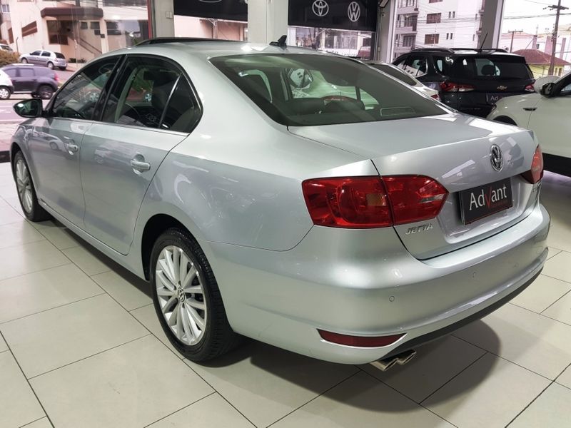 Volkswagen JETTA 2.0 TSI HIGHLINE 200CV GASOLINA 4P TIPTRONIC 2012/2013 ADVANT AUTOMÓVEIS CAXIAS DO SUL / Carros no Vale Volkswagen JETTA 2.0 TSI HIGHLINE 200CV GASOLINA 4P TIPTRONIC 2012/2013 ADVANT AUTOMÓVEIS CAXIAS DO SUL / Carros no Vale