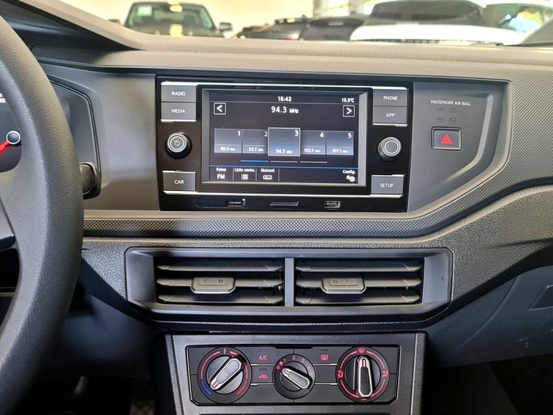 Volkswagen POLO 1.0 MPI MANUAL 2023/2023 CARRO DEZ NOVO HAMBURGO / Carros no Vale