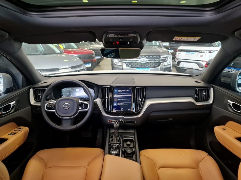 Volvo XC60 2.0 T5 GASOLINA MOMENTUM AWD GEARTRONIC 2018/2019 CARRO DEZ NOVO HAMBURGO / Carros no Vale