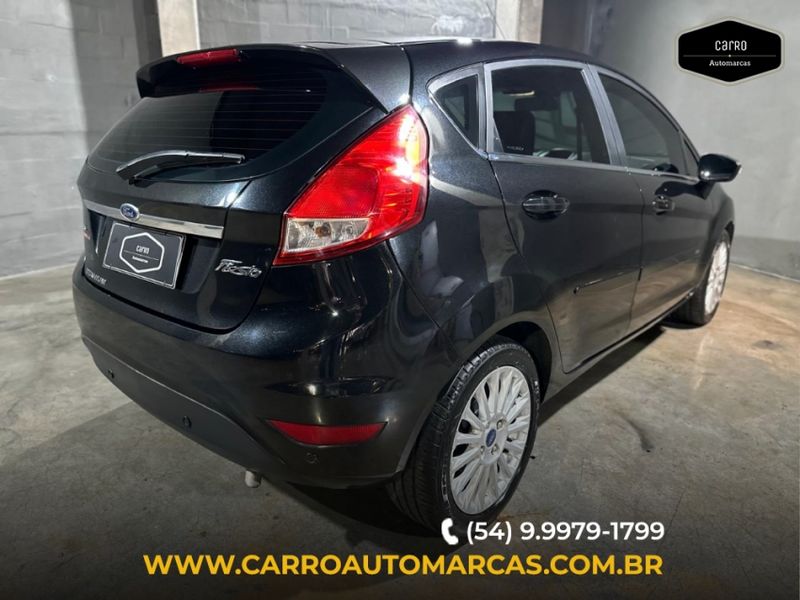 Ford FIESTA 1.6 TITANIUM HATCH 16V FLEX 4P POWERSHIFT 2016/2016 CARRO AUTOMARCAS CAXIAS DO SUL / Carros no Vale